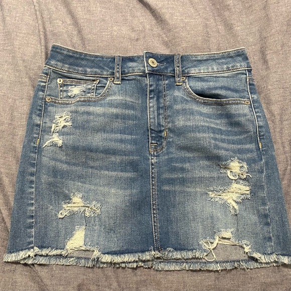 American Eagle Ripped Denim Skirt - Picture 2 of 4